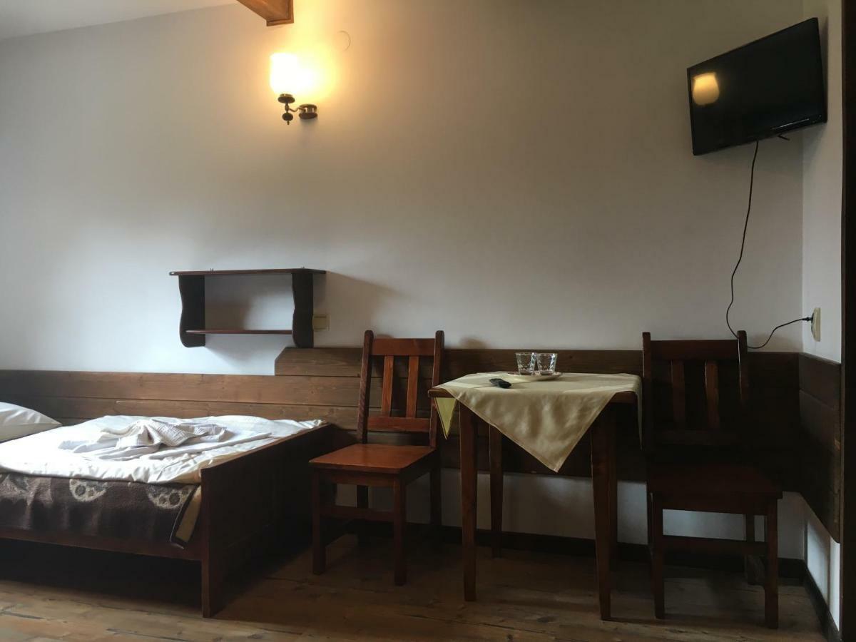 Gosciniec Pod Smrekami Bed and Breakfast Czorsztyn Eksteriør billede
